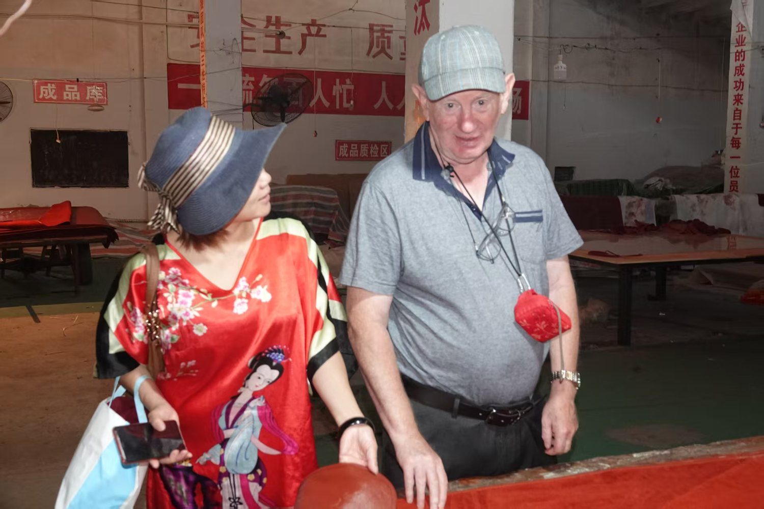 Foreign buyers visiting the factory
